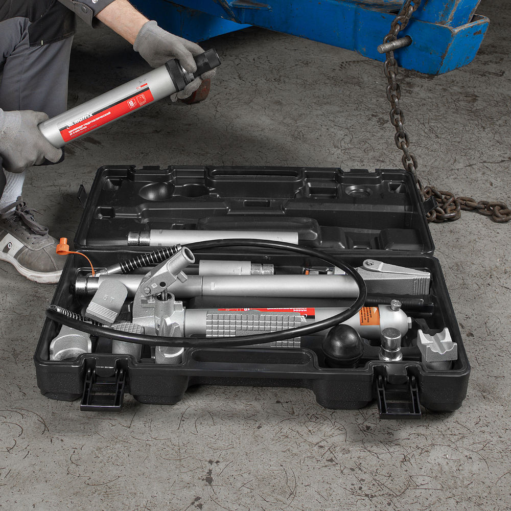 Растяжка гидравлическая, 10 т, набор из 17 предметов, 7 сменных насадок, в пластиковом кейсе Matrix (513405)