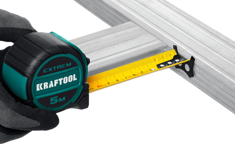 Рулетка 10 м х 32 мм со сверх широким полотном Extrem KRAFTOOL 34127-10