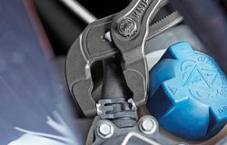 Щипцы для хомутов пружинных, размер хомутов до O 50 мм, зев 30 мм, длина 180 мм (KN-8551180A)