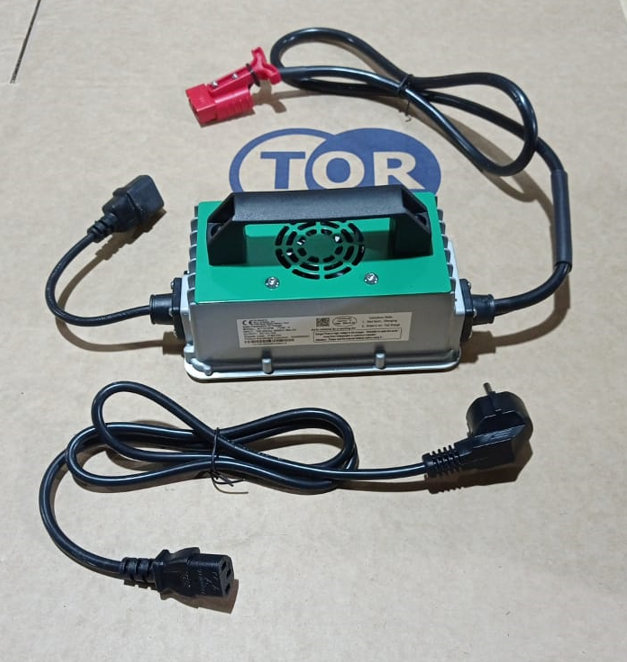 Зарядное устройство для штабелёров CDDB-E 12V/15A (Outside charger 12V/15A) (1024794)