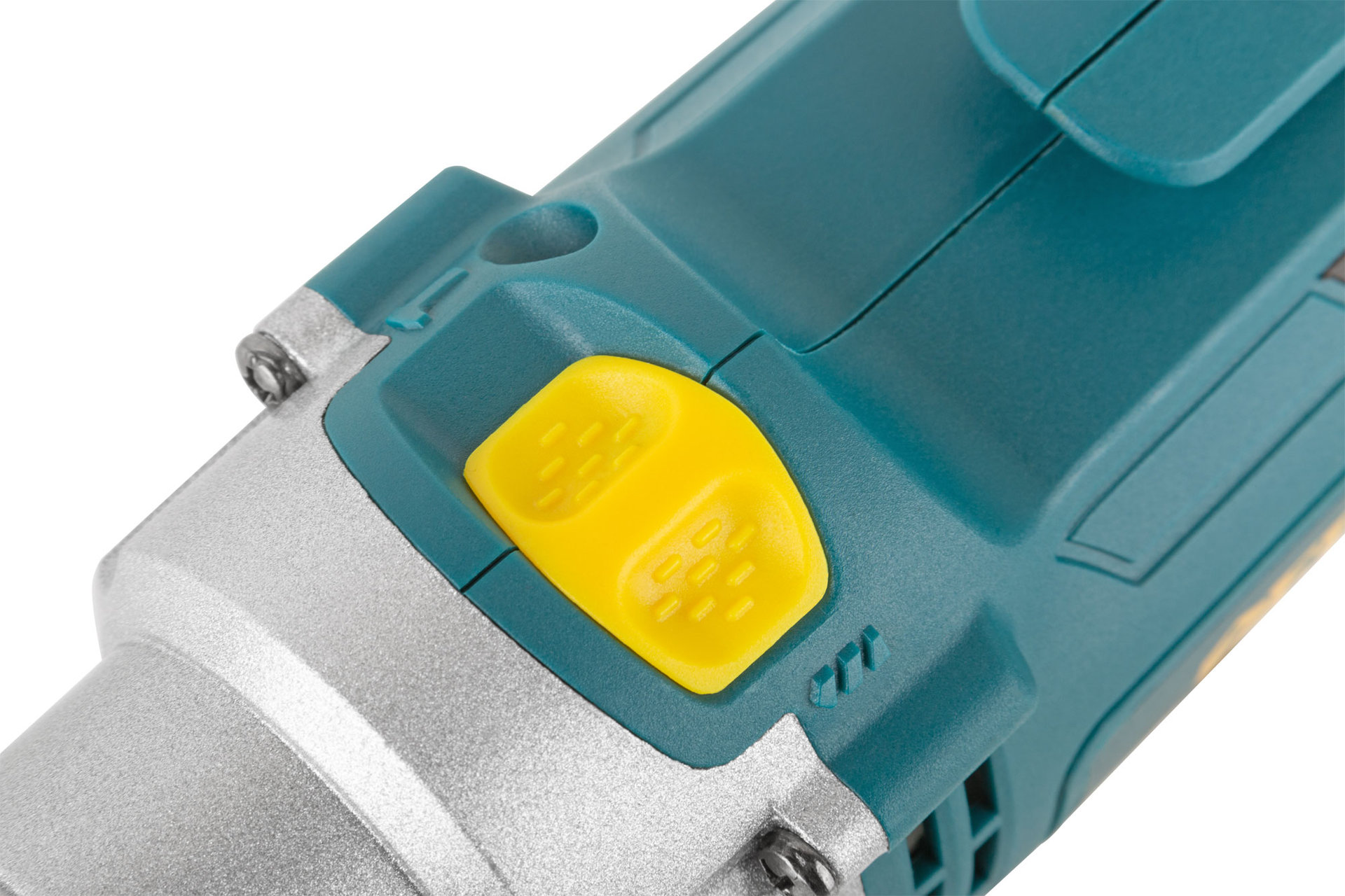 Дрель ударная 750 Вт; 0-3000 об/мин; КлП 13 мм; 2,4 кг; мет. корп.; рез. накл.; коробка (80076)