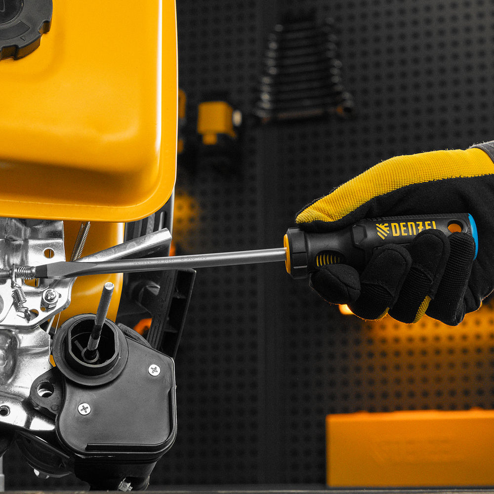 Отвертка, SL8x150 мм, S2, 3к рукоятка Denzel (122007)