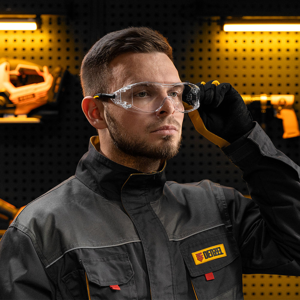 Очки защитные открытые, поликарбонатные, увеличенная прозрачная линза,  регулируемые дужки Denzel (89201)