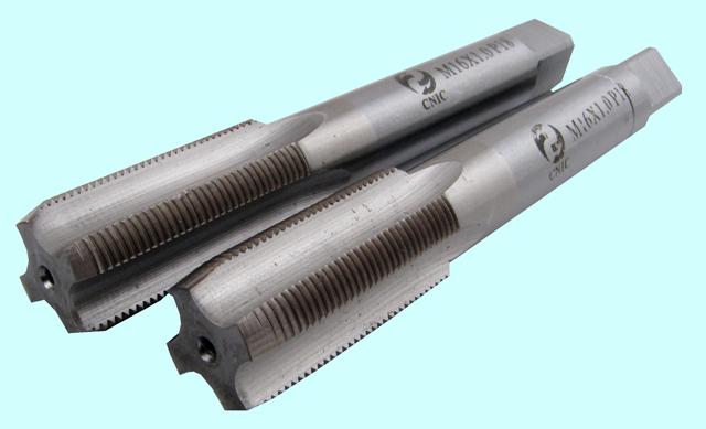 Метчик М33,0 (3,5) м/р.Р18 комплект из 2-х шт. CNIC