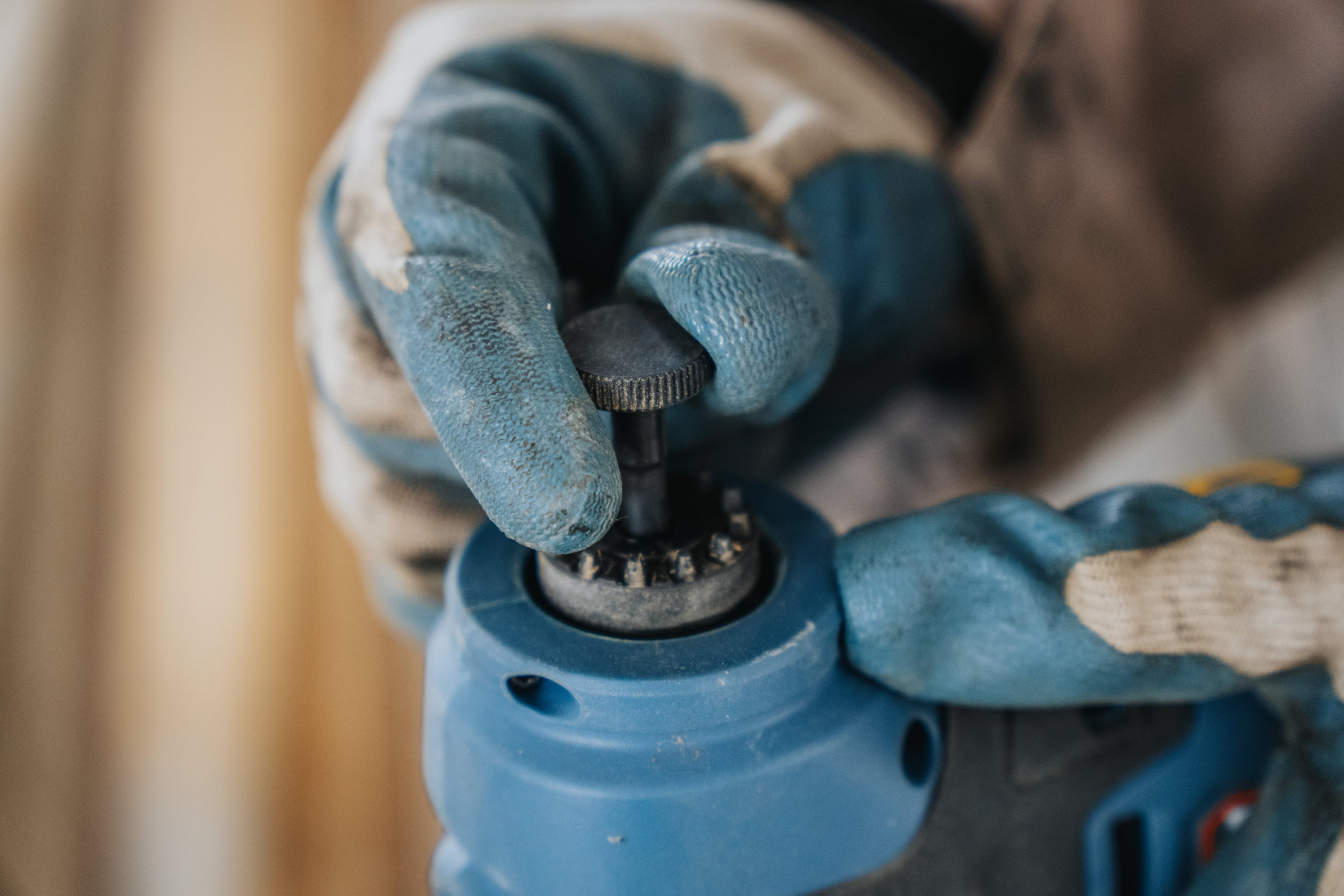 Реноватор (многофункциональный инструмент), с 1 АКБ, 1 ЗУ X2 20В