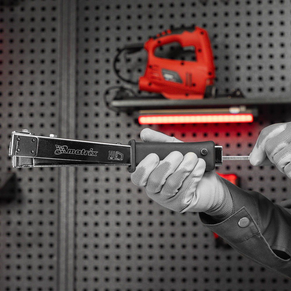 Степлер-молоток усиленный, тип скобы: 140, 6-10 мм Matrix (40911)