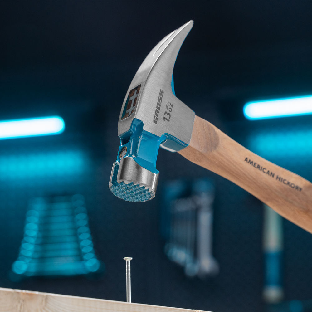 Молоток-гвоздодер, 380 г, угол 75, магнит, обрезиненная рукоятка AMERICAN HICKORY GROSS (10413)