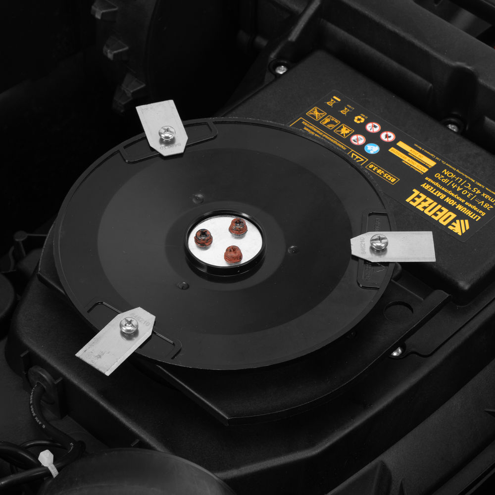 Робот-газонокосилка 1000м? 3Ач 28V LCD дисплей Wi-Fi Grass Master 1000 Denzel 58955