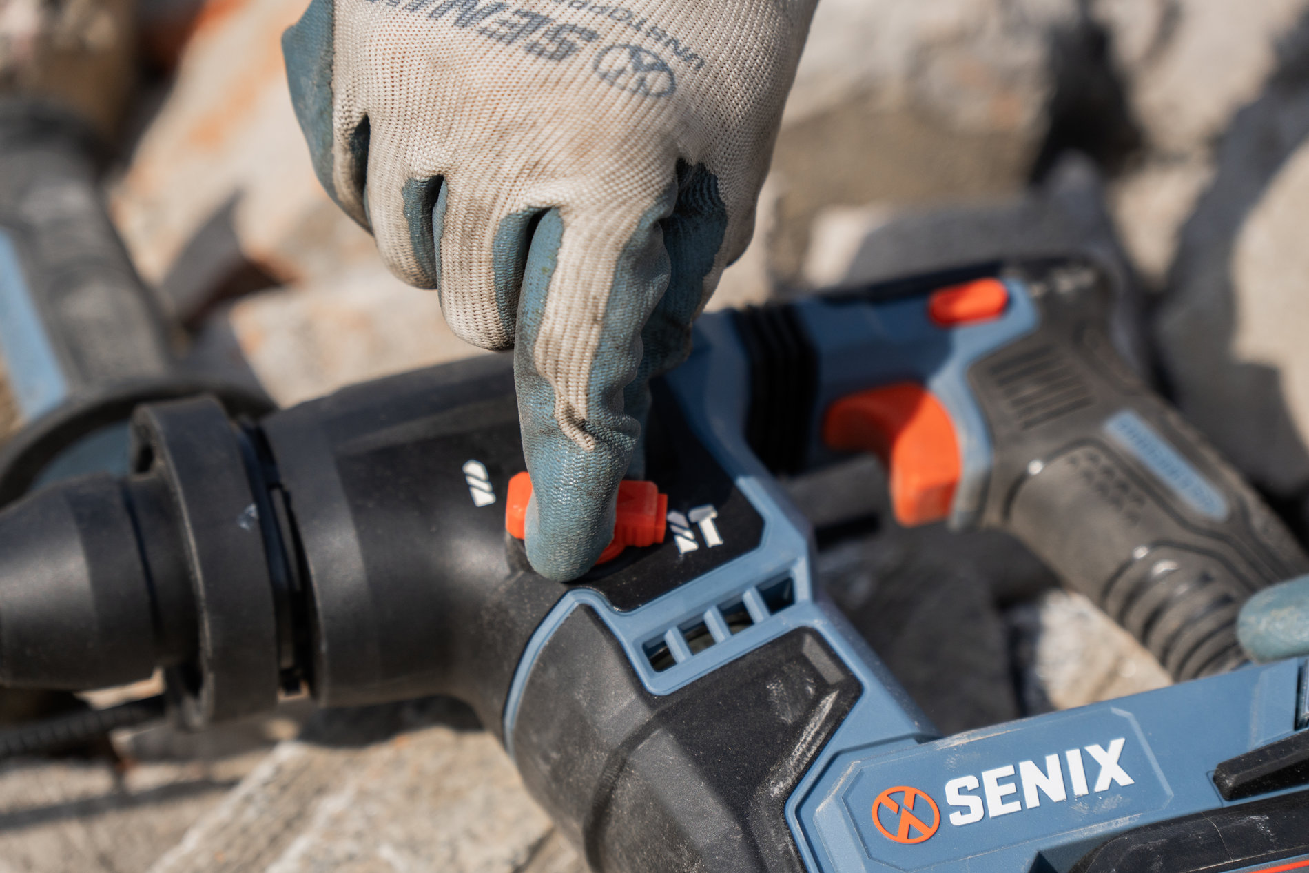 Перфоратор SDS-plus, 1.2Дж, 17 мм, 1х4Ач, ЗУ, кейс X2 20В