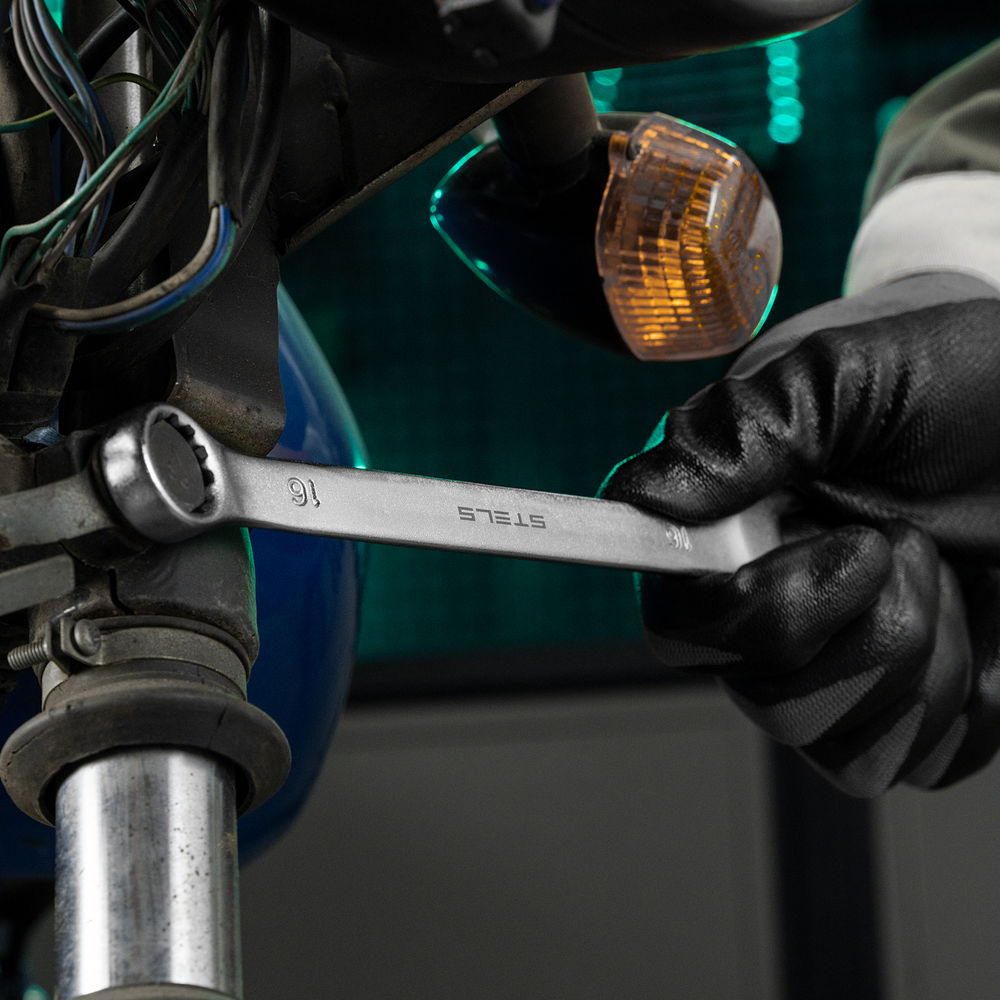 Ключ комбинированный, 16 мм, CrV, матовый хром Stels