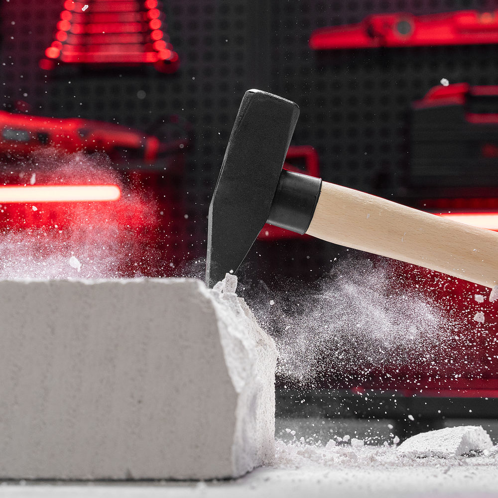 Молоток слесарный, 1000 г, квадратный боек, деревянная рукоятка Matrix