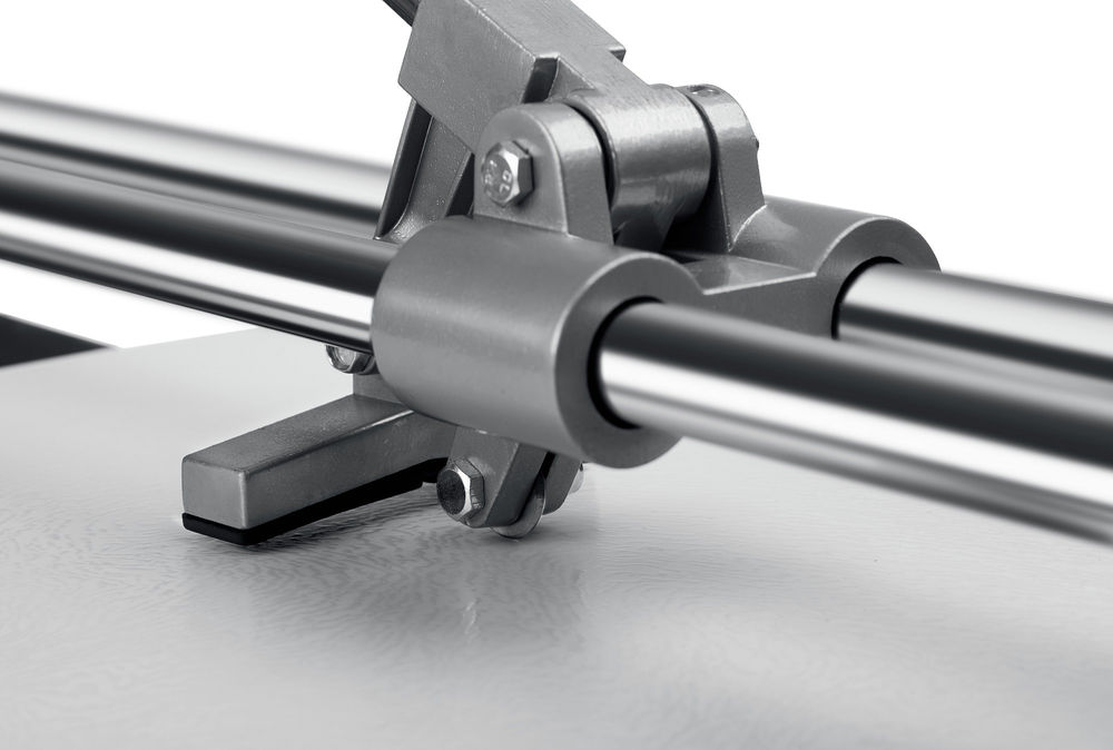 Тент-полотно универсальный из тканого полимера водонепроницаемый с люверсами STAYER 6х8 м плотность 65 г/м2 12560-06-08  