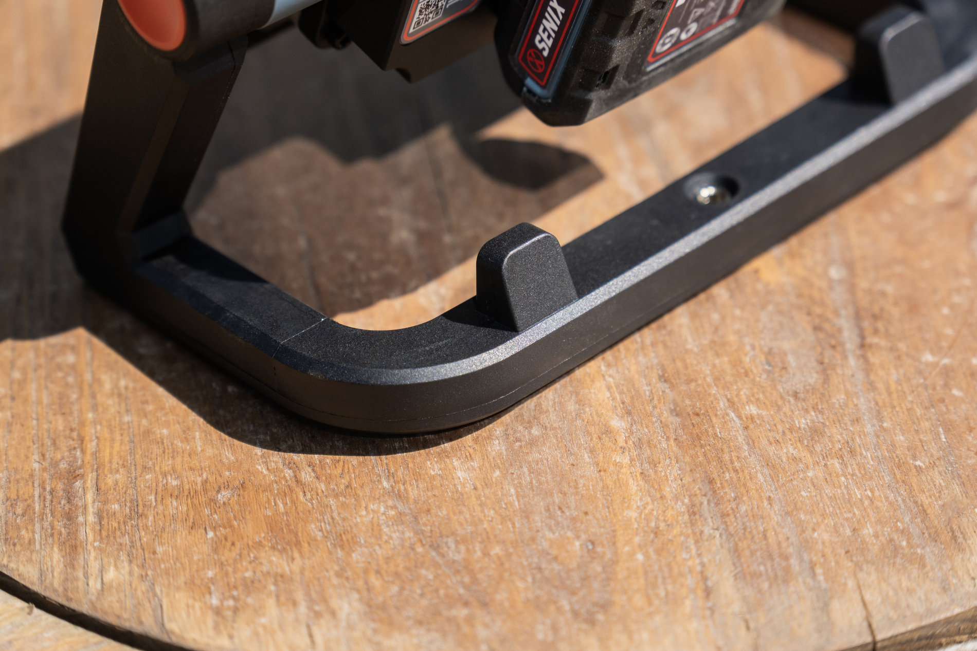 Прожектор портативный, без АКБ и ЗУ X2 20В