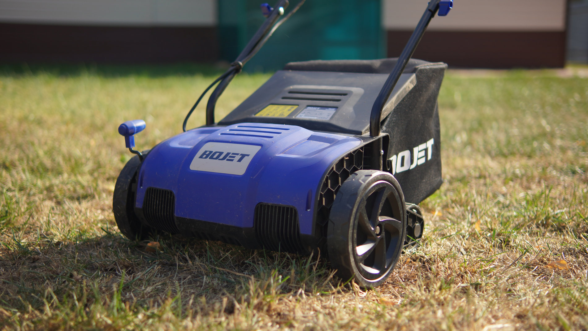 Аэратор (скарификатор), 1300 Вт, 32 см.