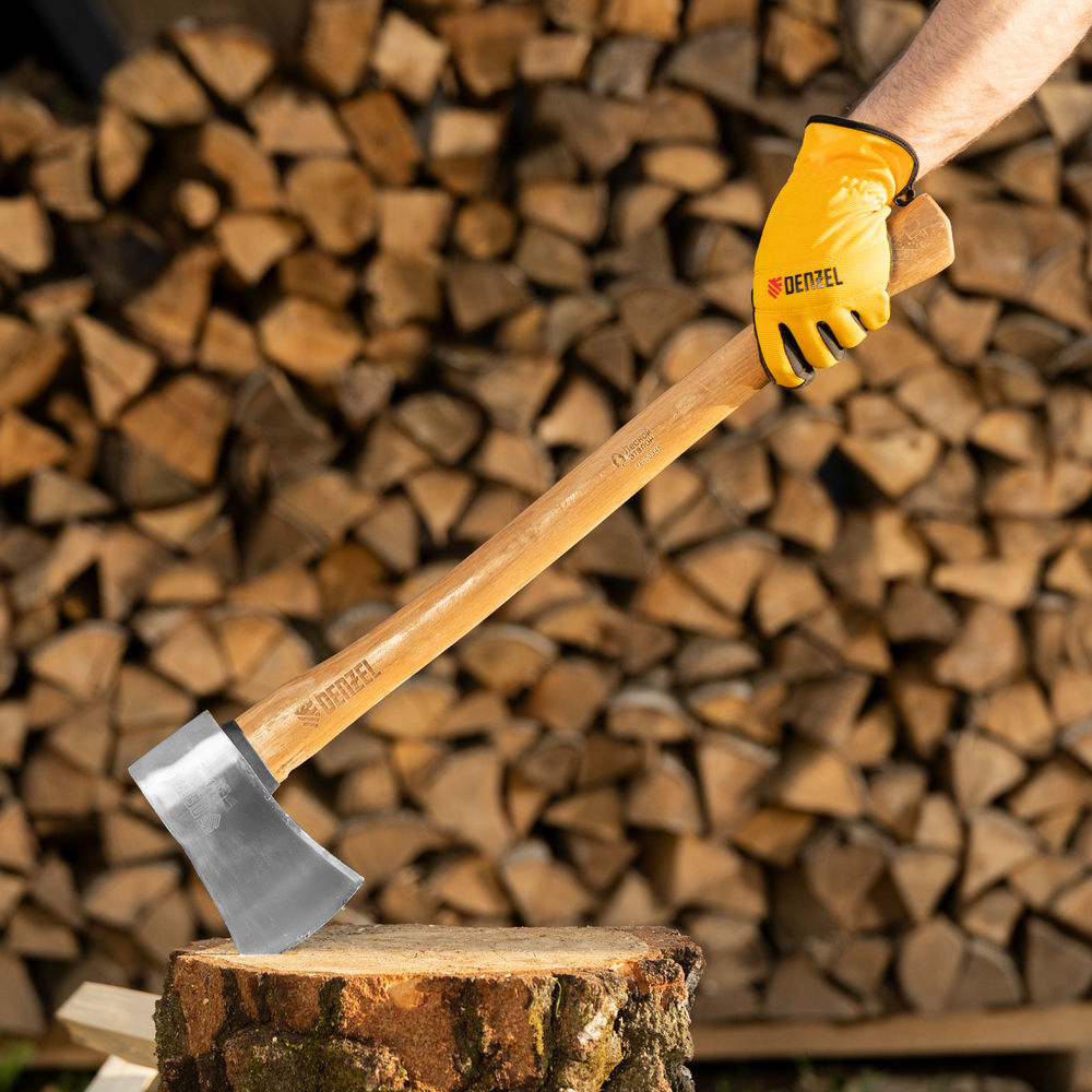 Топор кованый, 1360 г, американский тип, буковая рукоятка, 700мм, EFP Denzel