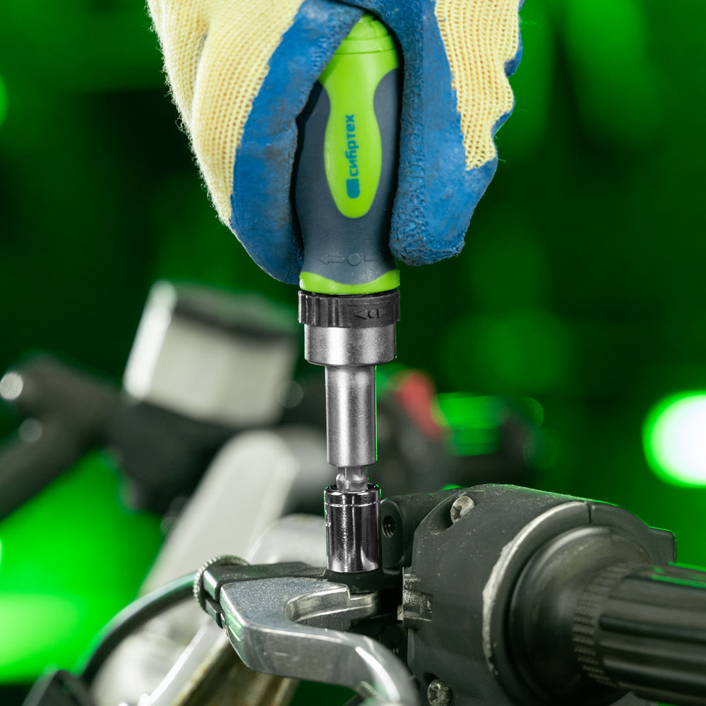 Отвертка ревер. + биты, 41 пред., PH+PZ+SL+H+T, CrV, 2к рукоятка Сибртех (133587)